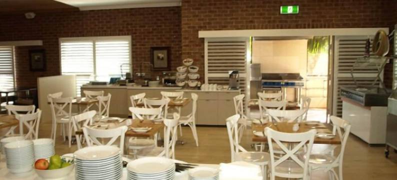 方济菲腊汽车旅馆服务式公寓(Francis Phillip Motor Inn and the Lodge)图片