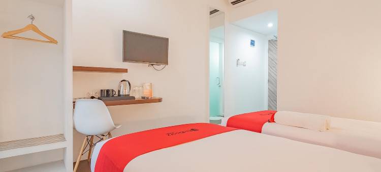 红多兹高级酒店@赫巴特酒店(RedDoorz Premium @ Hotel Hebat)图片