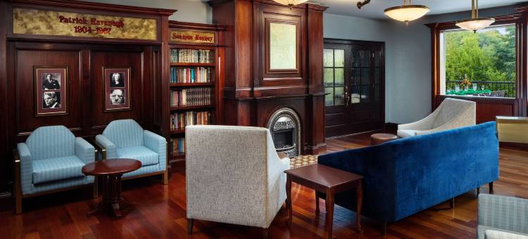 爱尔兰小屋酒店和套房(Irish Cottage Inn & Suites)图片