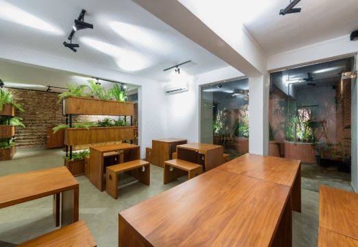 Fern Colombo Hotel Overview