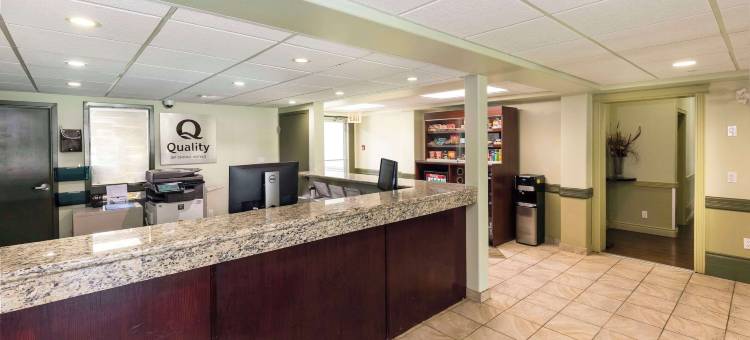 怀特考特戴斯套房酒店(Quality Inn & Suites)图片