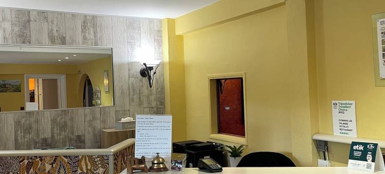 洛吉斯酒店多梅纳莱斯法莱斯(Logis Hôtels - Hôtel Restaurant Domaine les Falaises)图片