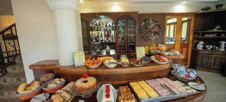 阿劳卡里亚旅馆(Araucária Lodge - 800 Metros do Capivari)图片