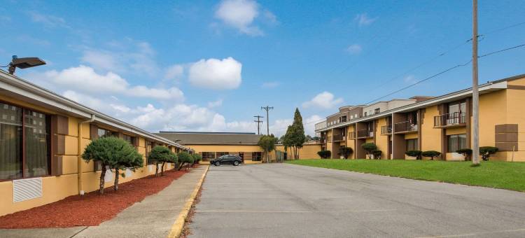 郊区长住酒店(Suburban Studios Buffalo Airport)图片