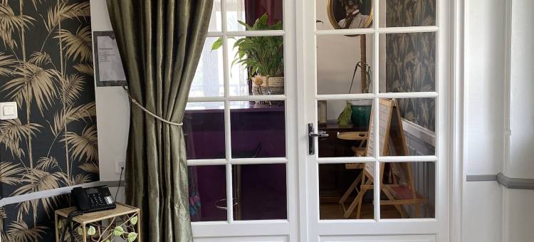 贝尔维酒店(Logis Hotel Bellevue Restaurant la Pomme d'Or)图片