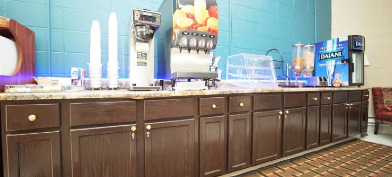 法里巴尔特城镇套房酒店(Faribault Hometown Inn & Suites)图片