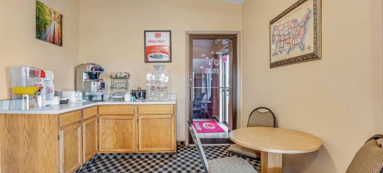 伊克诺旅馆- Junction City I-70 近 Fort Riley(Econo Lodge Junction City I-70 Near Fort Riley)图片