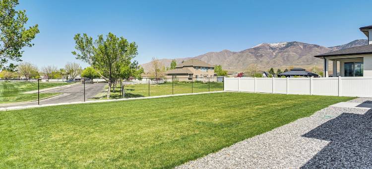 距大盐湖6英里：山景度假屋！(6 Mi to Great Salt Lake: Mtn-view Retreat!)图片