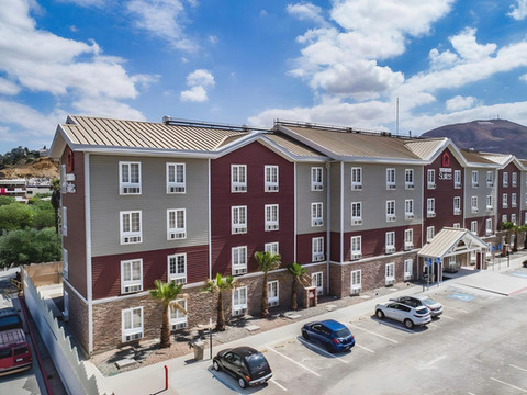 夸察夸尔科斯论坛长住套房酒店