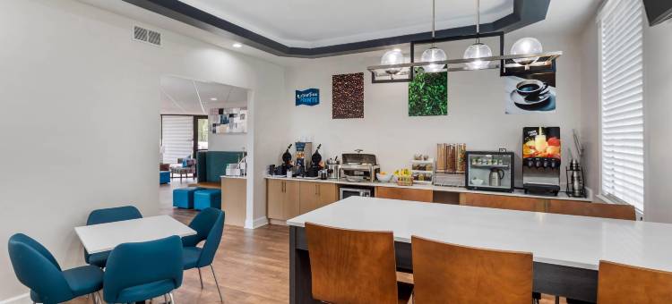 克拉丽奥波因特莫罗 - 亚特兰大南部酒店(Clarion Pointe Morrow - Atlanta South)图片