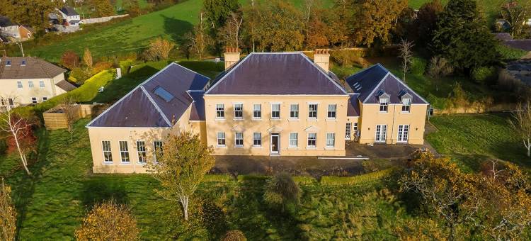 Mansion in Carmarthen with Pool & Valley Views图片
