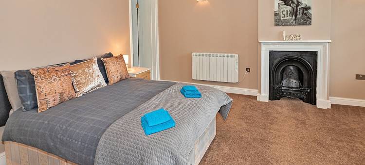 Manor Retreat near Milton Keynes with Hot Tub图片