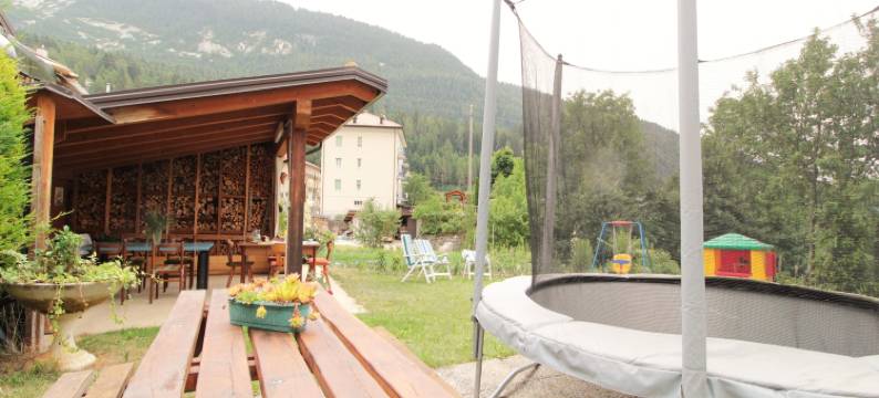 Family Retreat near Garda图片