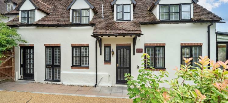Cottage in Bridgnorth with Hot Tub & Garden图片