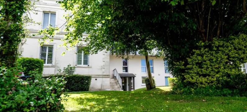 Elegant Triplex with Private Parking-2BR/4P-Honfleur图片