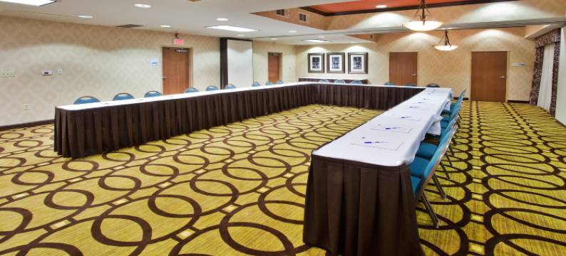 Holiday Inn Express 桃树角 - 诺克罗斯(Holiday Inn Express PEACHTREE CORNERS-NORCROSS by IHG)图片