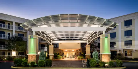 Holiday Inn & Suites 亞特蘭大機場北