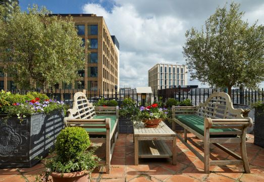 Batty Langley's Hotel Overview