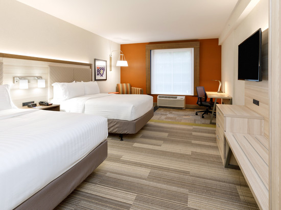 智选假日套房酒店-斯特布里奇