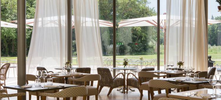 冯斯科罗贝城堡酒店(Château de Fonscolombe)图片