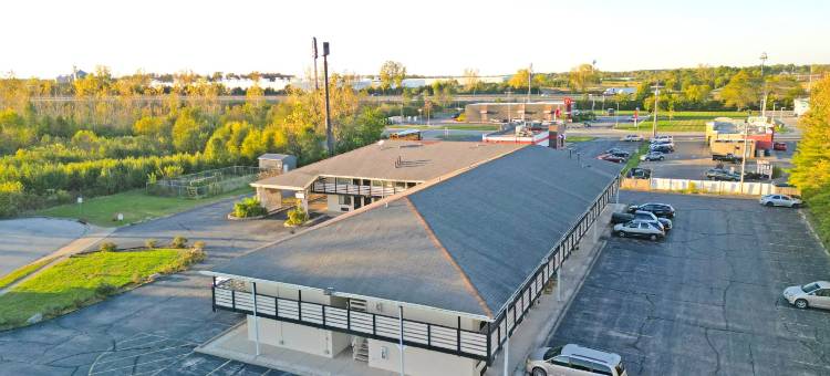 OYO 布鲁克维尔酒店 近代顿国际机场(Brookville Inn by OYO Near Dayton International Airport)图片