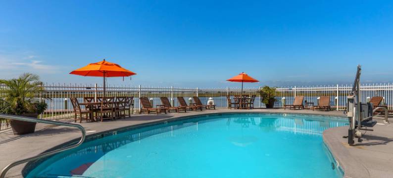 钦科蒂格岛海湾舒适套房度假村(Comfort Suites Chincoteague Island Bayfront Resort)图片