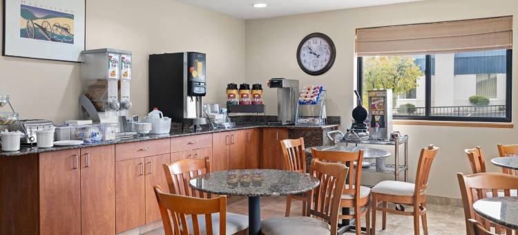 黑格斯敦I-70温德姆速8酒店(Super 8 by Wyndham Hagerstown I-70)图片