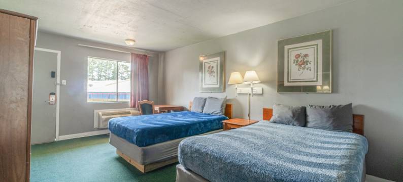 OYO利文斯顿TX 59号公路经济型酒店(Economy Inn by OYO Livingston TX Hwy 59)图片