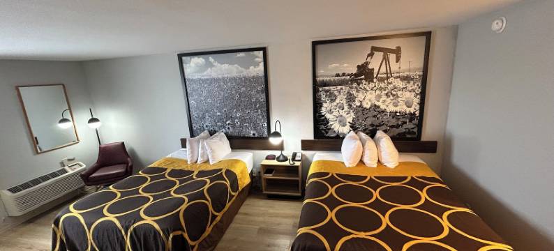 斯特林速8酒店(Super 8 by Wyndham Sterling CO)图片