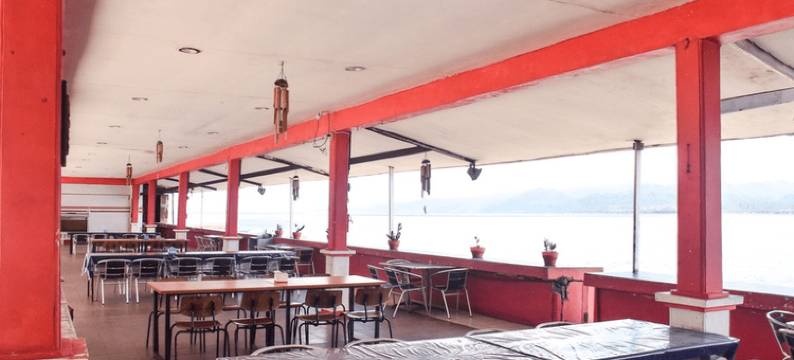 红多兹Plus酒店@蒂尔塔肯卡那酒店(RedDoorz Plus @ Tirta Kencana Hotel)图片