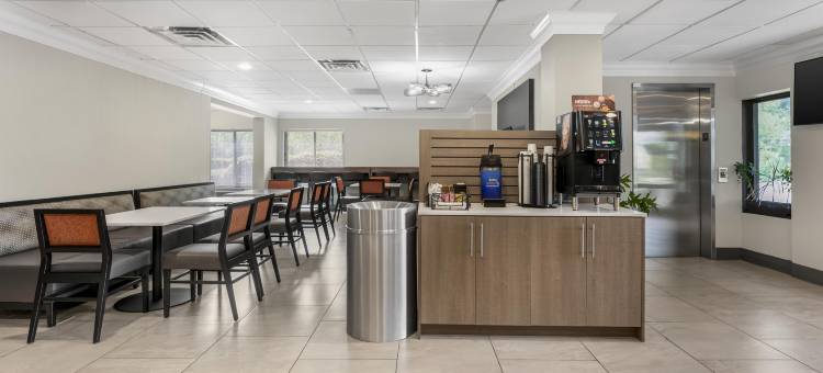 老鹰贝斯特韦斯特酒店(Best Western Eagles Inn)图片