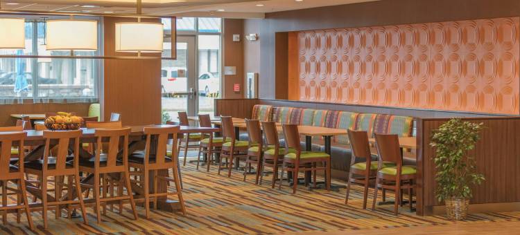 奇利科西，俄亥俄万枫酒店及套房(Fairfield Inn & Suites Chillicothe, Oh)图片