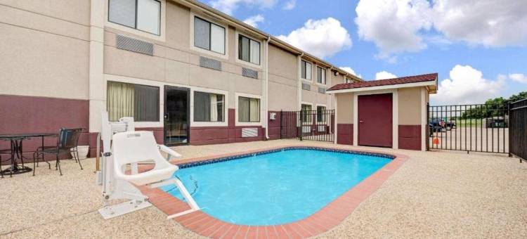 沃克西哈奇速8酒店(Super 8 by Wyndham Waxahachie TX)图片