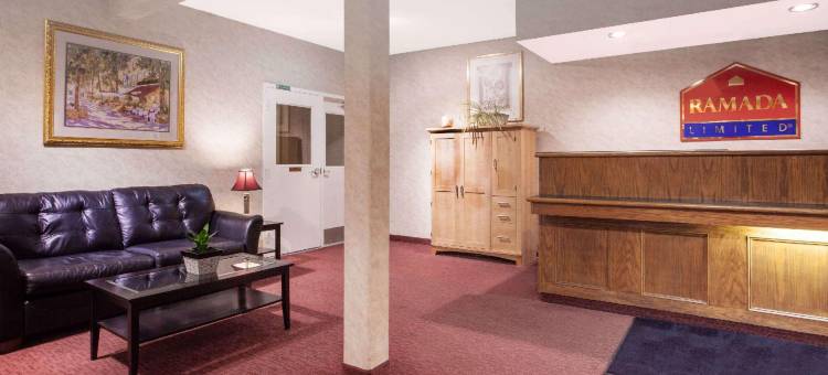 温德姆100英里华美达酒店(Ramada by Wyndham 100 Mile House)图片