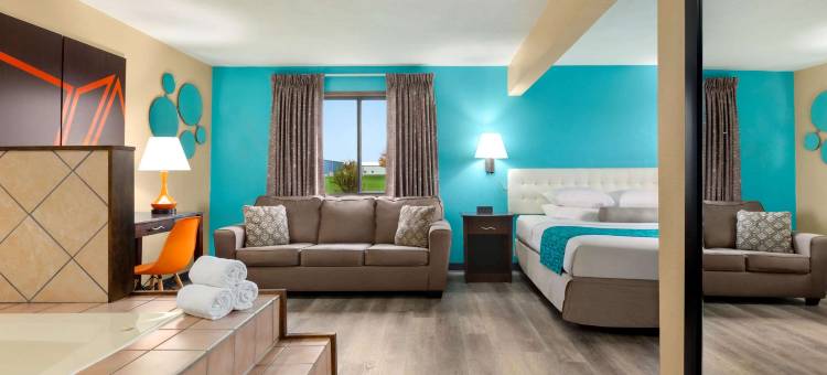 滑铁卢-雪松瀑布温德姆豪生酒店(Howard Johnson by Wyndham Waterloo/Cedar Falls)图片