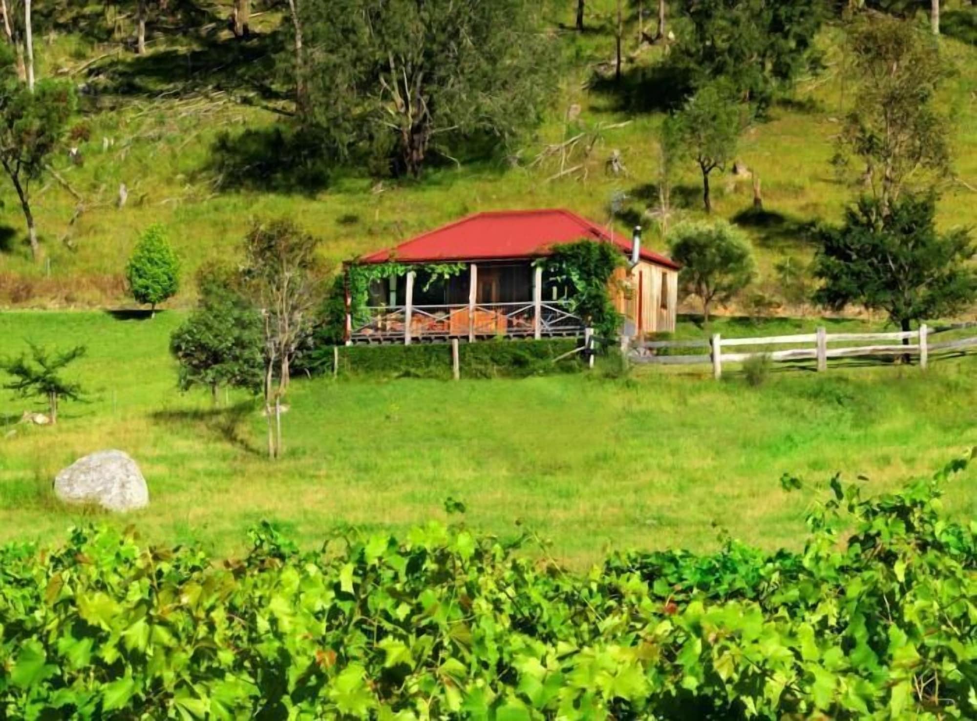 Cedar Creek Cottages Over view