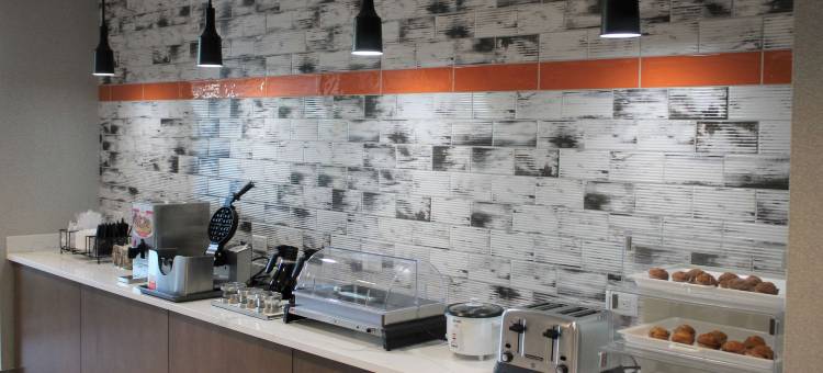 La Quinta Inn & Suites by Wyndham Bardstown图片