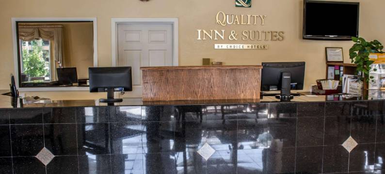 西雅图法伊夫凯艺套房酒店(Quality Inn & Suites Fife Seattle)图片