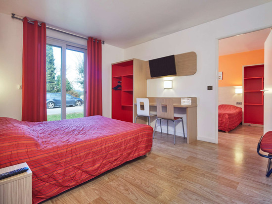 阿维尼翁博览园普瑞米尔经典酒店