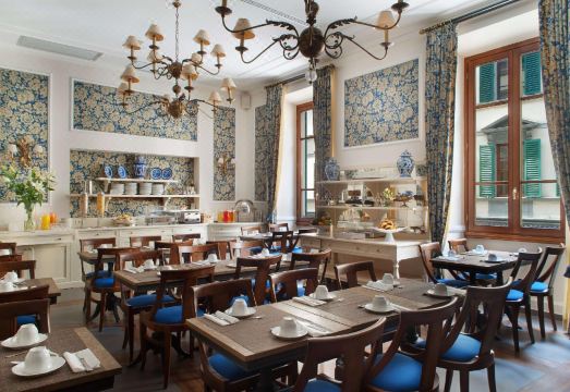 FH55 Hotel Calzaiuoli Hotel Overview