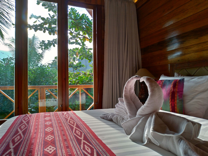 Aloravilla Hotel Lombok Senggigi Over view