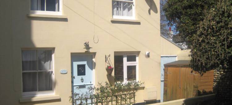 博格诺里吉斯马厩小木屋酒店 61001(Mews Cottage, Bognor Regis 61001)图片