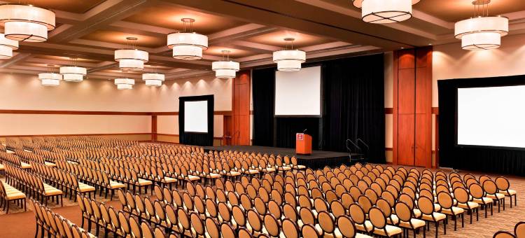 喜来登Fairplex套房与会议中心(Sheraton Fairplex Suites & Conference Center)图片