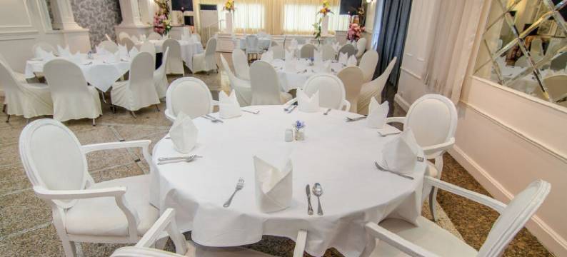 论坛公园酒店(Forum Park Hotel)图片