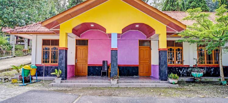 O 伊曼旅游公园二号酒店，靠近西廷佐伊曼旅游公园(Hotel O Taman Wisata Iman II Near Taman Wisata Iman Sitinjo)图片