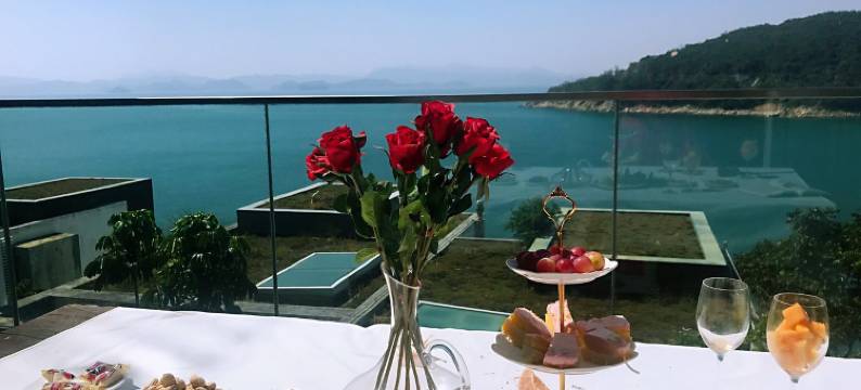 深圳东部溪涌海边全海景别墅图片