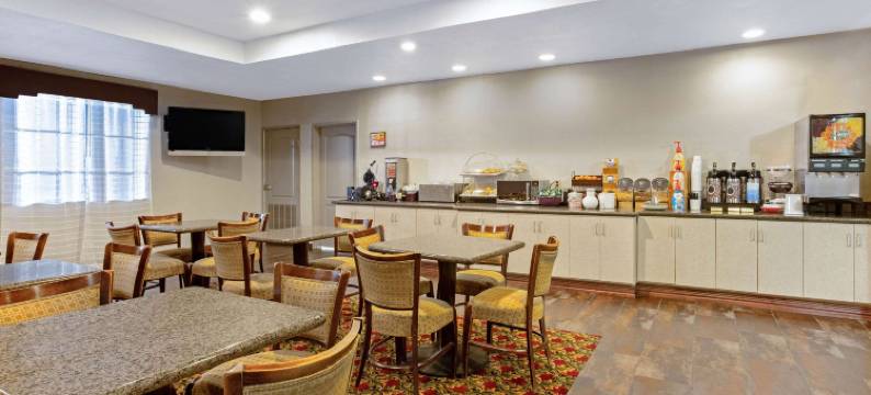 克利本拉昆塔温德姆套房酒店(La Quinta Inn & Suites by Wyndham Cleburne)图片