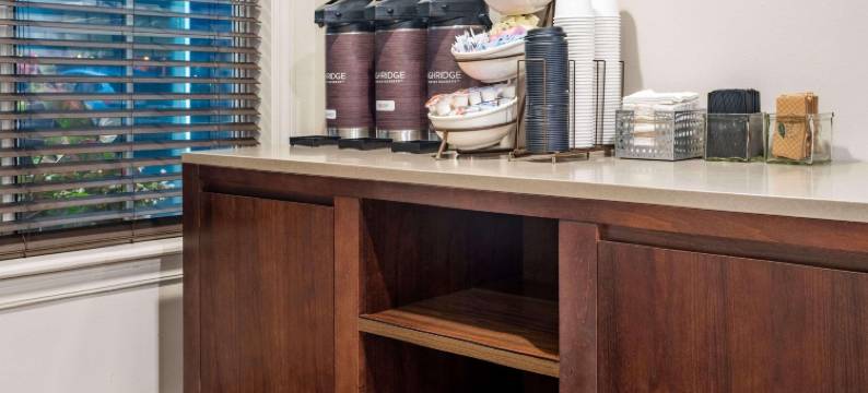 丽笙乡村旅馆及套房，莫米 - 托莱多(Country Inn & Suites by Radisson, Maumee - Toledo)图片