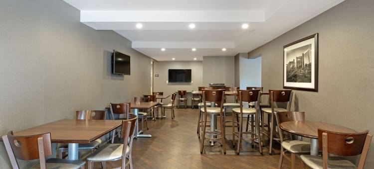 瓦尔帕莱索大学贝斯特韦斯特酒店(Best Western University Inn at Valparaiso)图片