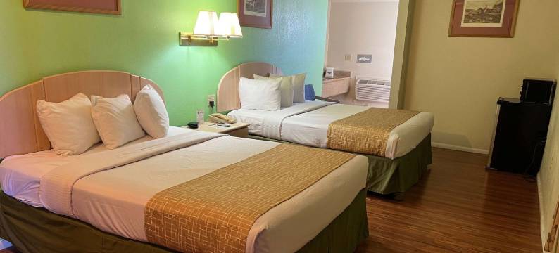 霍尔布鲁克Travelodge by Wyndham(Travelodge by Wyndham Holbrook)图片